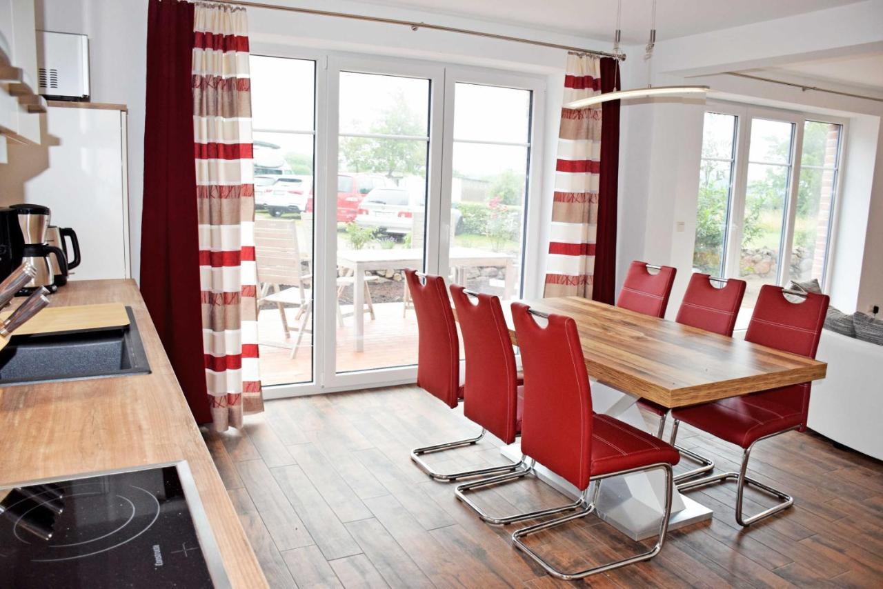 Groß Zicker Ferienhaus Zum Boddenstrand Mit Ka מראה חיצוני תמונה