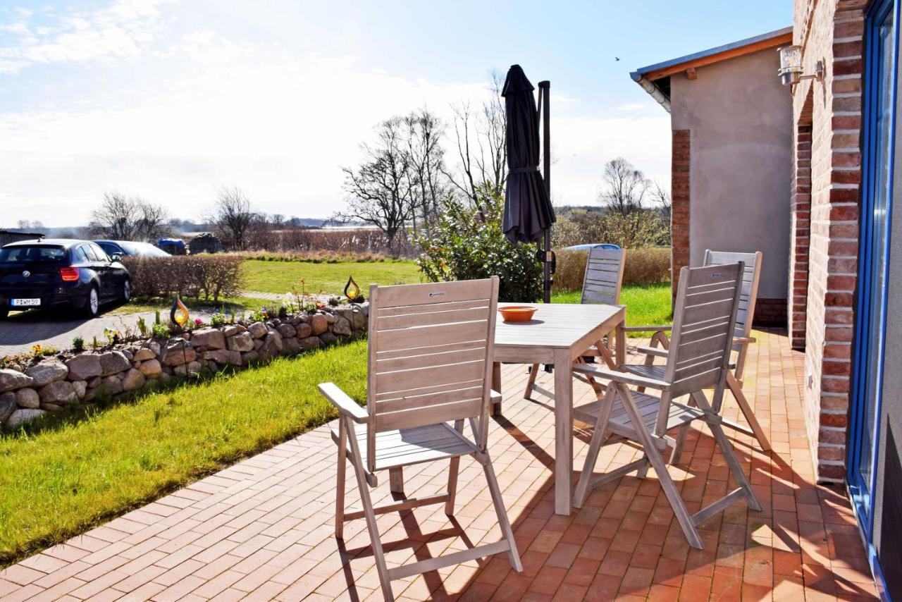 Groß Zicker Ferienhaus Zum Boddenstrand Mit Ka מראה חיצוני תמונה