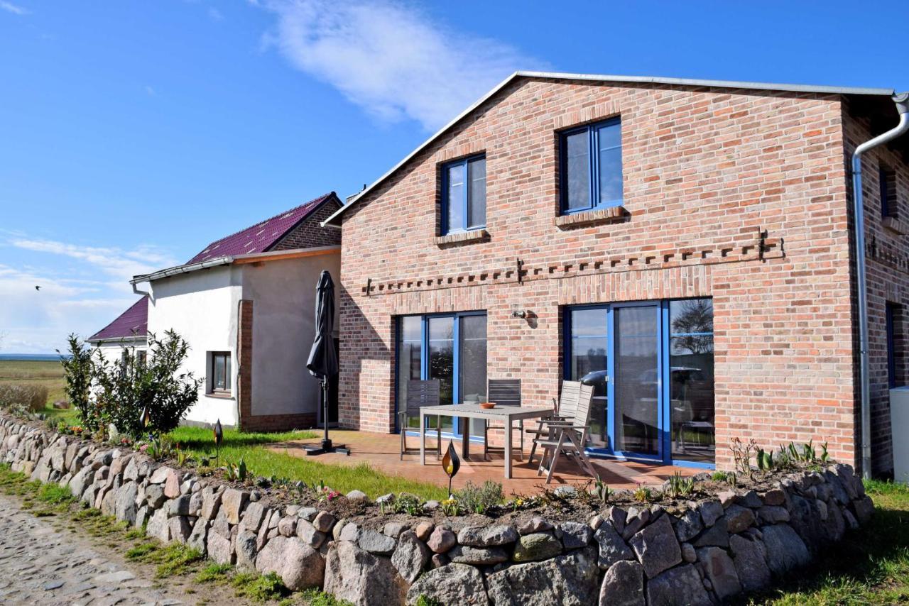 Groß Zicker Ferienhaus Zum Boddenstrand Mit Ka מראה חיצוני תמונה